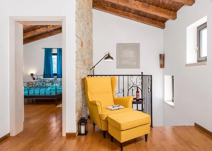 Lavantina Villa Peresiji